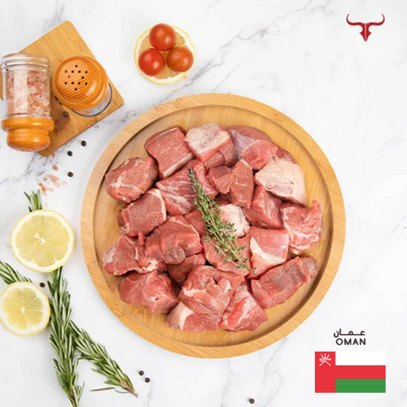 مكعبات لحم خروف عماني محلي طازج بدون العظم 
